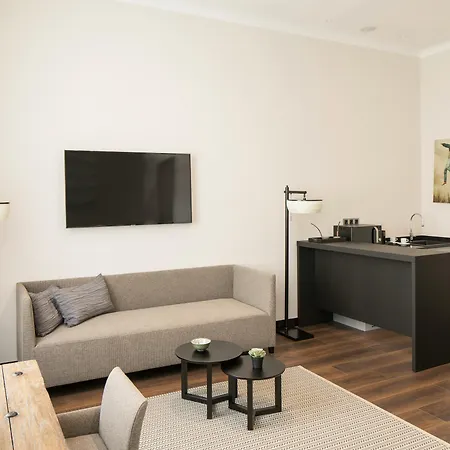 Hotel Quentin 4*